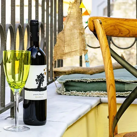 Casa vacanze Chanialiving Venetian Luxury House-near Plaza Parking La Canea